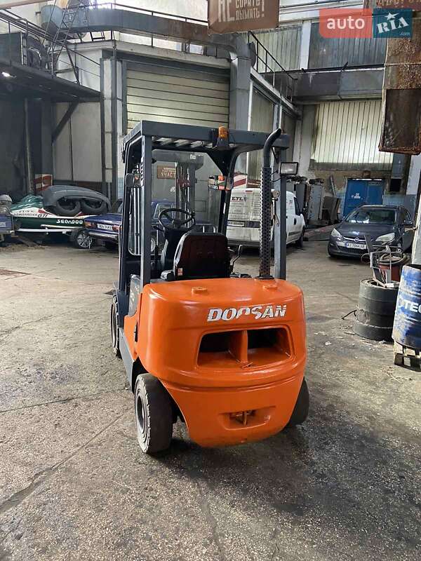 Вилочний навантажувач Doosan D 30G 2012 в Києві фото 4 Вилочний навантажувач Doosan D 30G 2012 в Києві