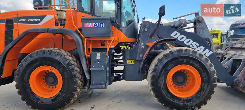 Фронтальный погрузчик Doosan DL 2020 в Одессе фото 9 Фронтальный погрузчик Doosan DL 2020 в Одессе