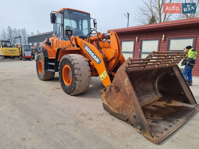 Фронтальный погрузчик Doosan DL 2010 в Одессе фото 14 Фронтальный погрузчик Doosan DL 2010 в Одессе