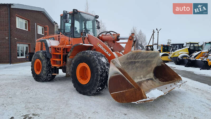 Фронтальный погрузчик Doosan DL 2008 в Одессе