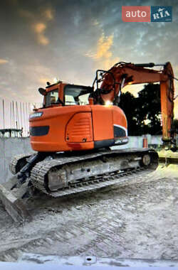 Гусеничный экскаватор Doosan DX 140 2014 в Косове