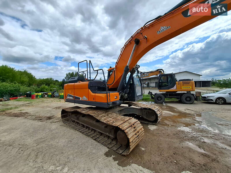 Гусеничний екскаватор Doosan DX 225LC-3 2022 в Одесі