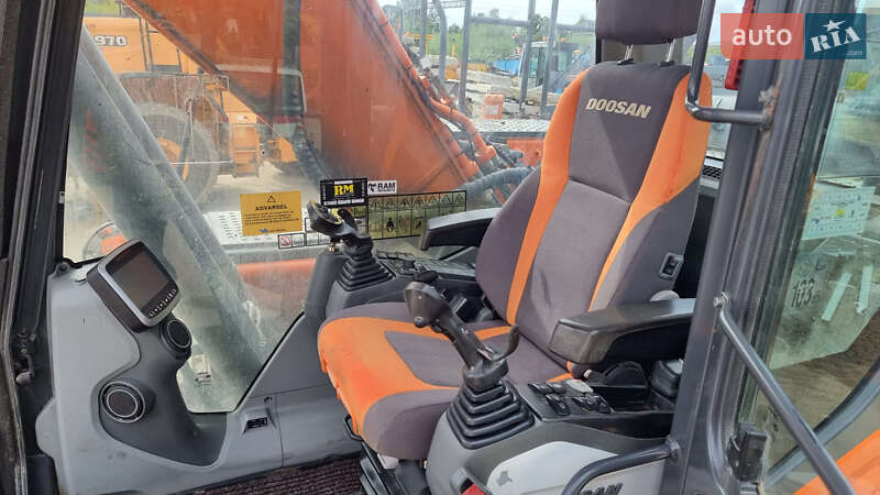 Гусеничний екскаватор Doosan DX 225LC-3 2018 в Одесі