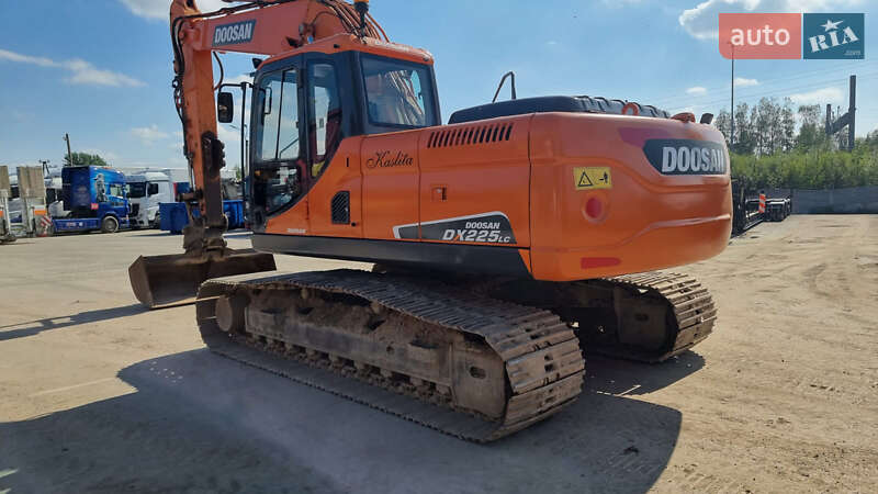 Гусеничний екскаватор Doosan DX 225LC-3 2014 в Одесі фото 9 Гусеничний екскаватор Doosan DX 225LC-3 2014 в Одесі