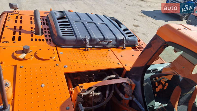 Гусеничний екскаватор Doosan DX 225LC-3 2014 в Одесі фото 20 Гусеничний екскаватор Doosan DX 225LC-3 2014 в Одесі