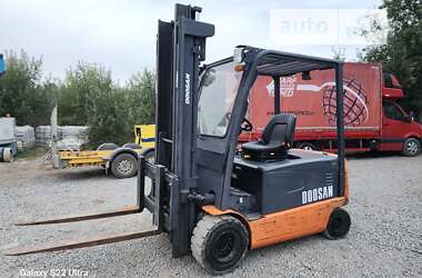 Вилочный погрузчик Doosan DX 340 2008 в 