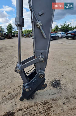 Гусеничный экскаватор Doosan DX 2022 в 