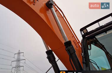 Гусеничний екскаватор Doosan DX 2024 в Києві