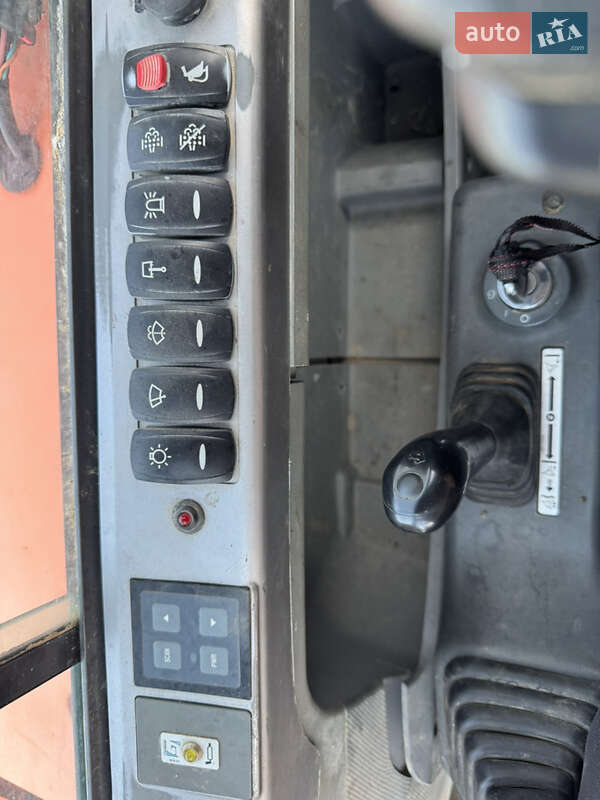 Миниэкскаватор Doosan DX 2017 в Черновцах фото 24 Миниэкскаватор Doosan DX 2017 в Черновцах