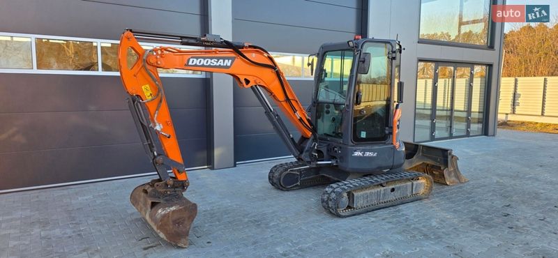 Миниэкскаватор Doosan DX 2022 в Луцке фото 6 Миниэкскаватор Doosan DX 2022 в Луцке