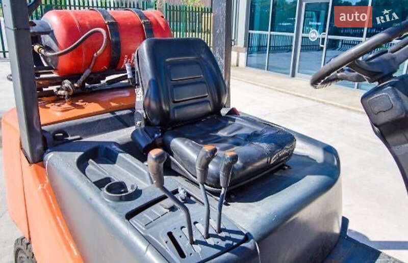 Вилочный погрузчик Doosan GX 2008 в Житомире