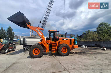 Фронтальный погрузчик Doosan MEGA 2003 в Киеве
