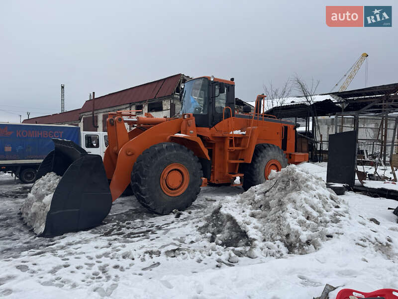 Фронтальный погрузчик Doosan MEGA 2008 в Киеве фото 4 Фронтальный погрузчик Doosan MEGA 2008 в Киеве