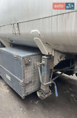 Цистерна полуприцеп Dromech BHT 2006 в 
