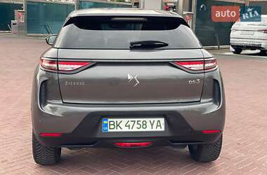 Позашляховик / Кросовер DS 3 Crossback 2022 в 