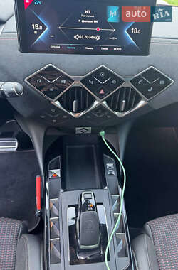 Внедорожник / Кроссовер DS 3 Crossback 2020 в 