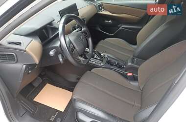 Внедорожник / Кроссовер DS 3 Crossback 2020 в 