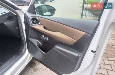 Внедорожник / Кроссовер DS 3 Crossback 2020 в 