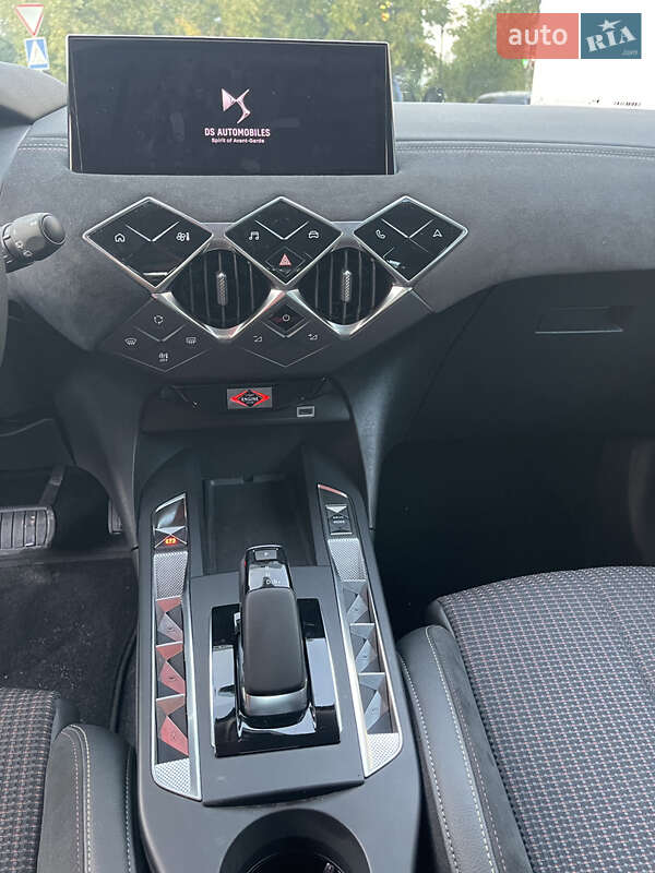 Внедорожник / Кроссовер DS 3 e-Tense 2023 в Ивано-Франковске