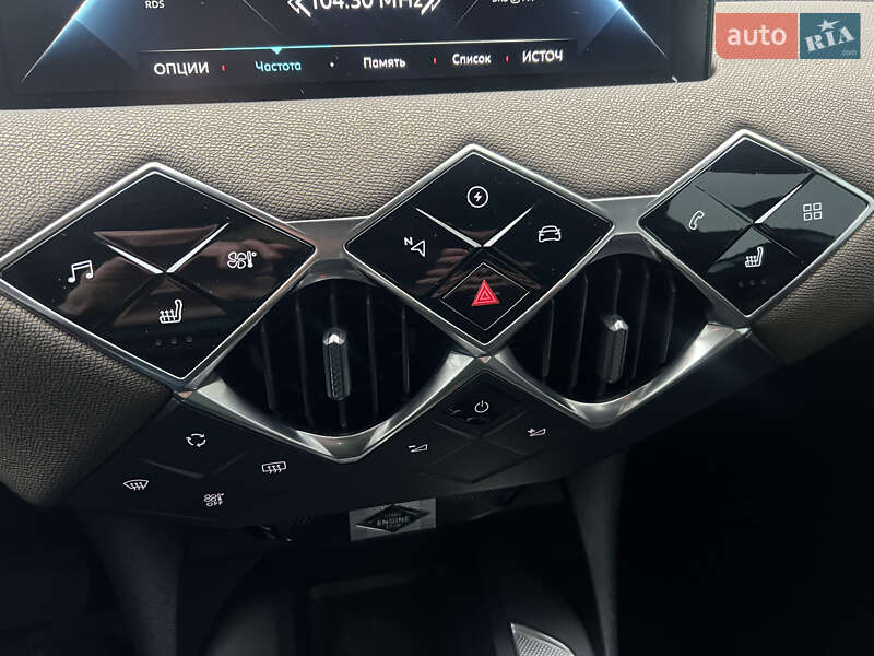 Позашляховик / Кросовер DS 3 e-Tense 2020 в Львові фото 28 Позашляховик / Кросовер DS 3 e-Tense 2020 в Львові