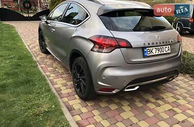Позашляховик / Кросовер DS 4 Crossback 2016 в 