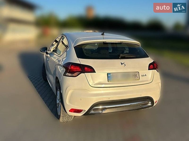Хетчбек DS 4 2016 в Городку