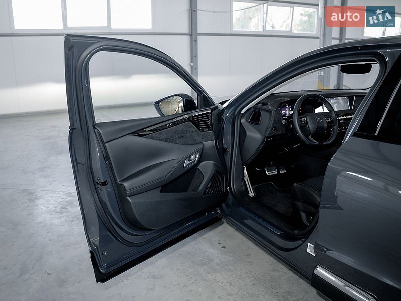 Хетчбек DS 4 2025 в Чернівцях