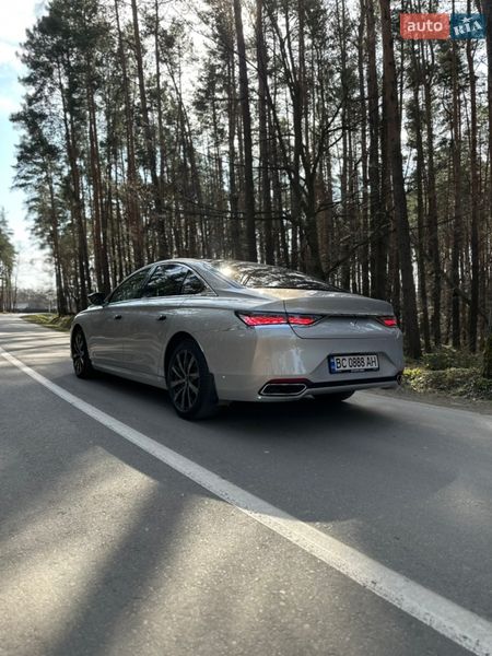 Седан DS 9 2021 в Львове