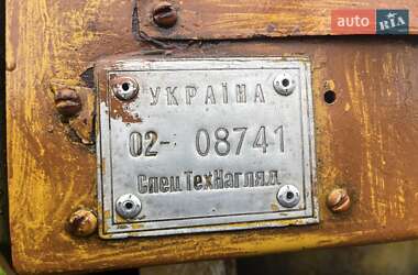 Каток грунтовый ДУ 48 1990 в 
