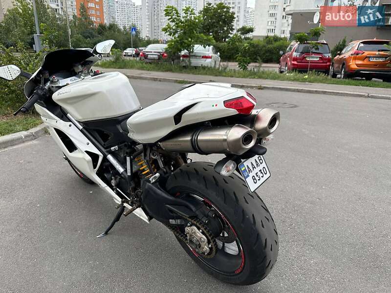 Спортбайк Ducati 1198 2009 в Киеве