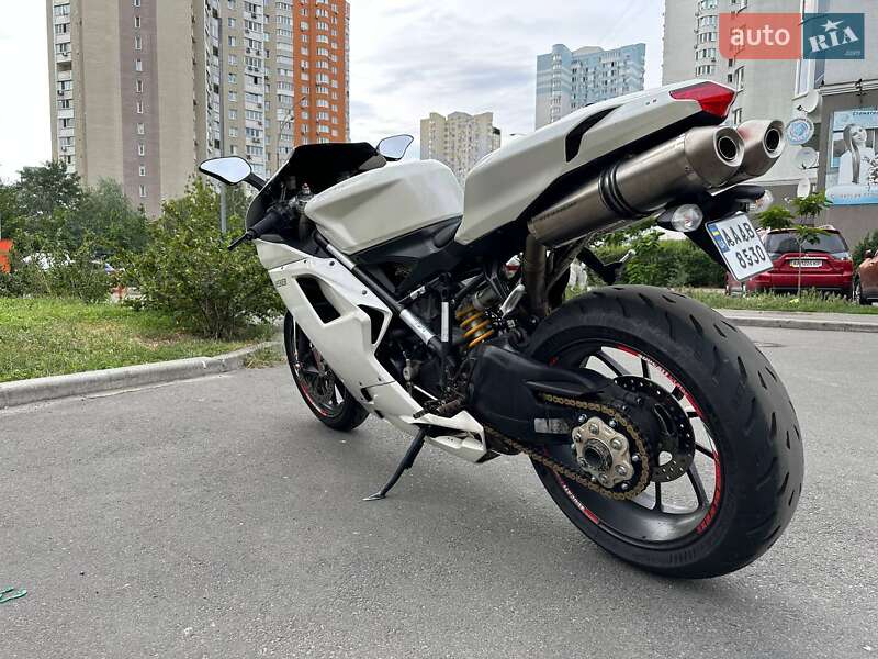 Спортбайк Ducati 1198 2009 в Киеве