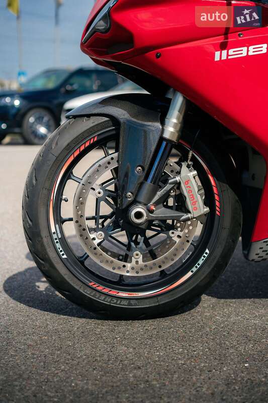 Спортбайк Ducati 1198 2009 в Киеве
