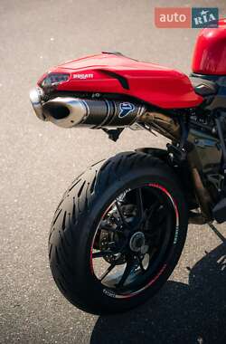 Спортбайк Ducati 1198 2009 в 