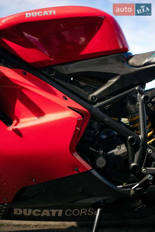 Спортбайк Ducati 1198 2009 в Киеве