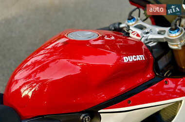 Спортбайк Ducati 1199 Panigale S 2012 в 