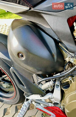 Спортбайк Ducati 1199 Panigale 2012 в 