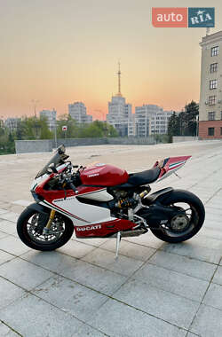 Спортбайк Ducati 1199 Panigale 2012 в 