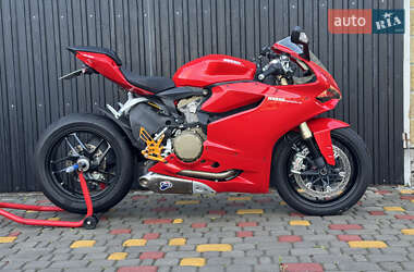 Спортбайк Ducati 1199 Panigale 2013 в 