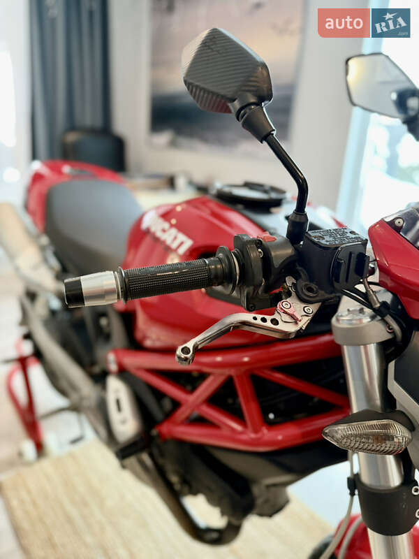 Мотоцикл Без обтікачів (Naked bike) Ducati 696 2008 в Києві фото 13 Мотоцикл Без обтікачів (Naked bike) Ducati 696 2008 в Києві