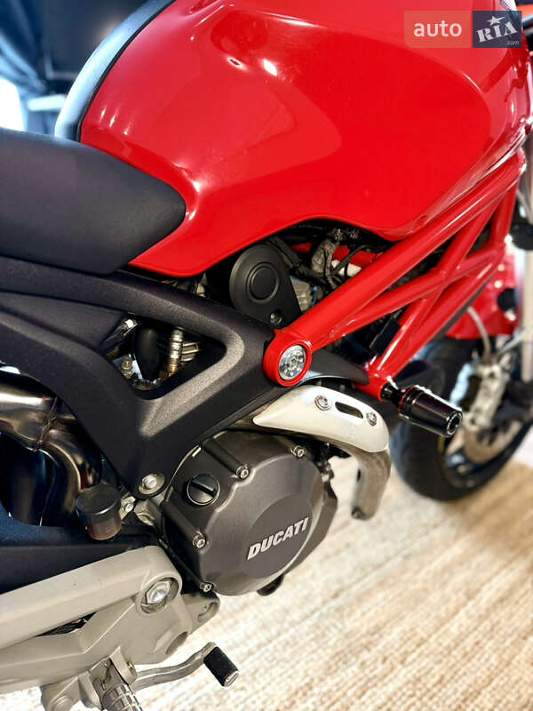 Мотоцикл Без обтікачів (Naked bike) Ducati 696 2008 в Києві фото 17 Мотоцикл Без обтікачів (Naked bike) Ducati 696 2008 в Києві