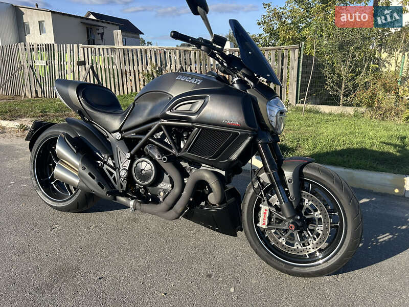 Ducati Diavel 1200 Carbon 2017