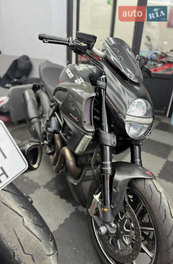 Мотоцикл Круізер Ducati Diavel 1200 Carbon 2012 в Києві