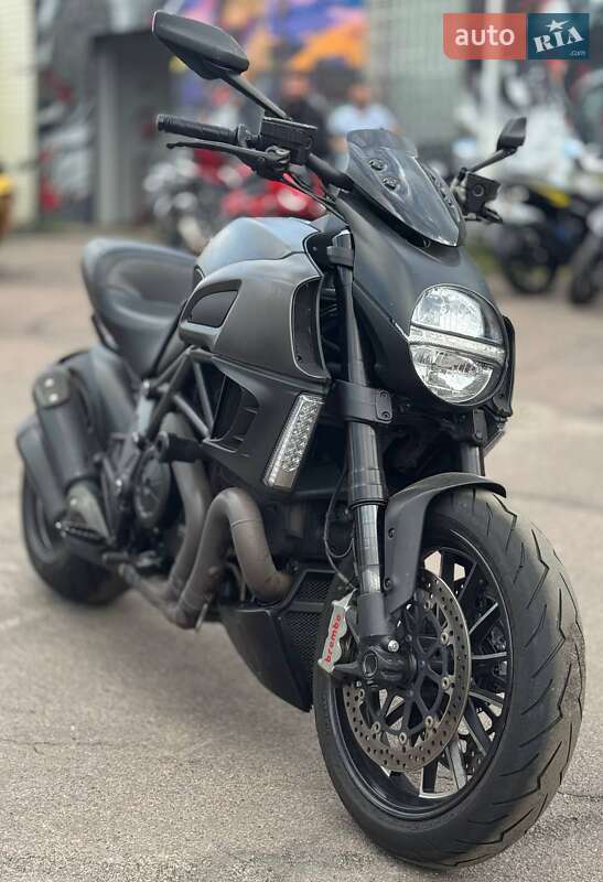 Ducati Diavel 1200 2013