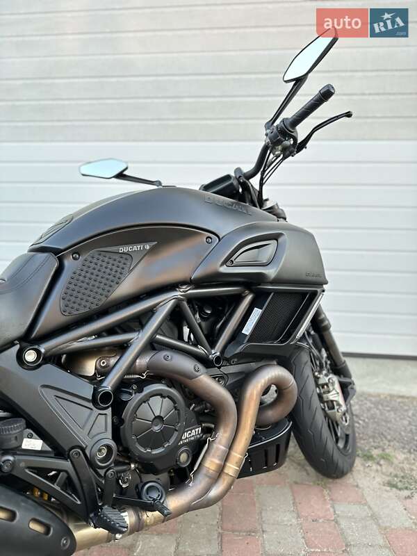 Спортбайк Ducati Diavel 1200 2015 в Одессе
