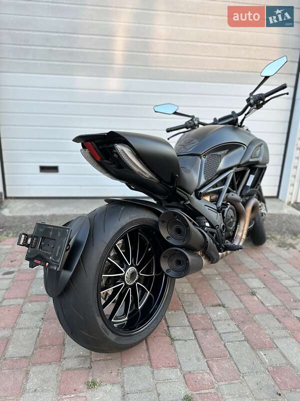 Спортбайк Ducati Diavel 1200 2015 в Одессе