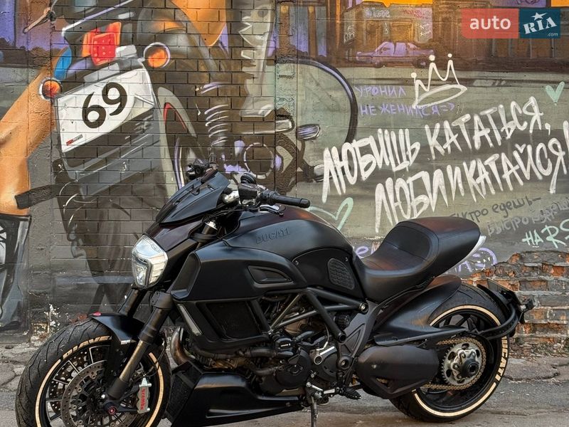 Мотоцикл Круизер Ducati Diavel 1200 2014 в Киеве