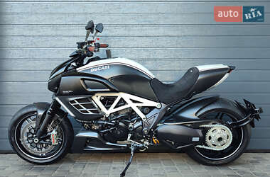 Мотоцикл Круизер Ducati Diavel AMG 2012 в 