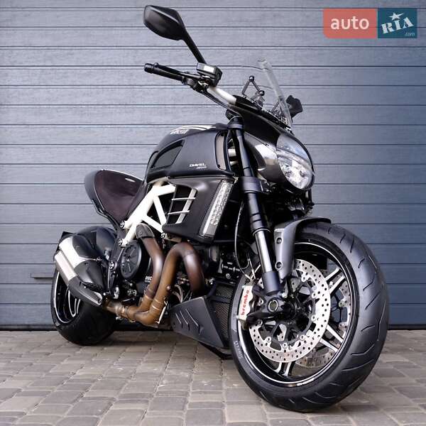 Ducati Diavel AMG 2012