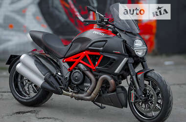 Мотоцикл Спорт-туризм Ducati Diavel Carbon 2013 в Києві