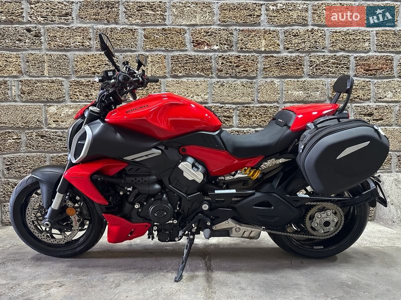 Ducati Diavel V4 1158 2024